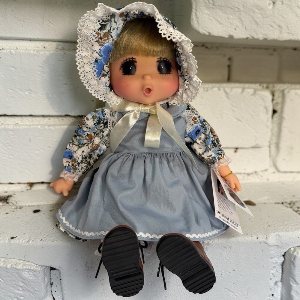 Original GèGè Midori Mademoiselle 14" Collectible Doll Blue Floral Bonnet NWT